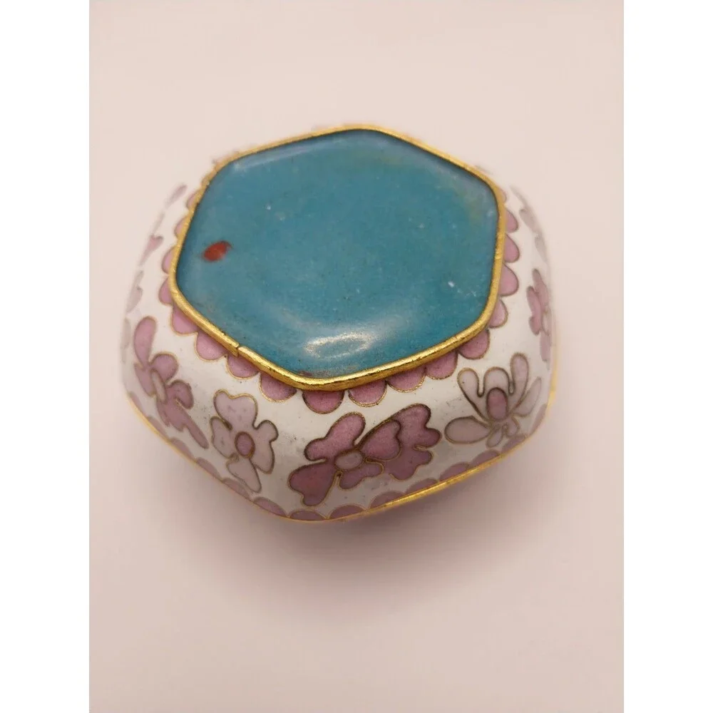 Gorgeous Vintage Cloisonné Trinket Box - Rare Pink and Light Pink Flowers New